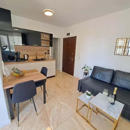 Onyx Private Apartament *